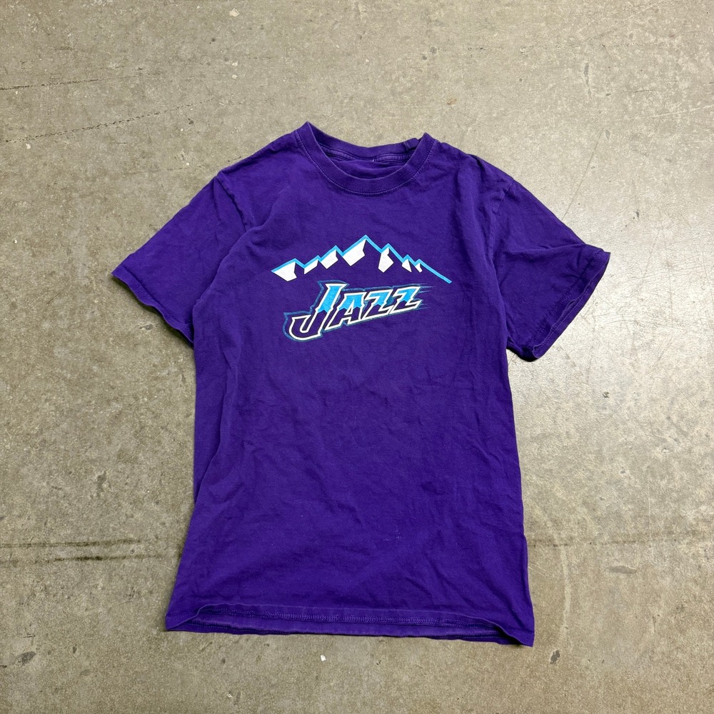 Utah Jazz NBA Mountain Logo Purple T-Shirt Mens Small‎ Draper Parks & Recreation